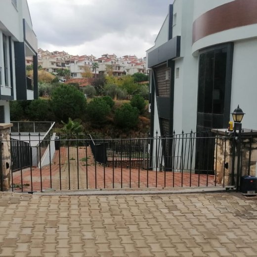 Takay Otomatik Kapı Sistemleri, Modern ve güvenilir otomatik kapı sistemleri.