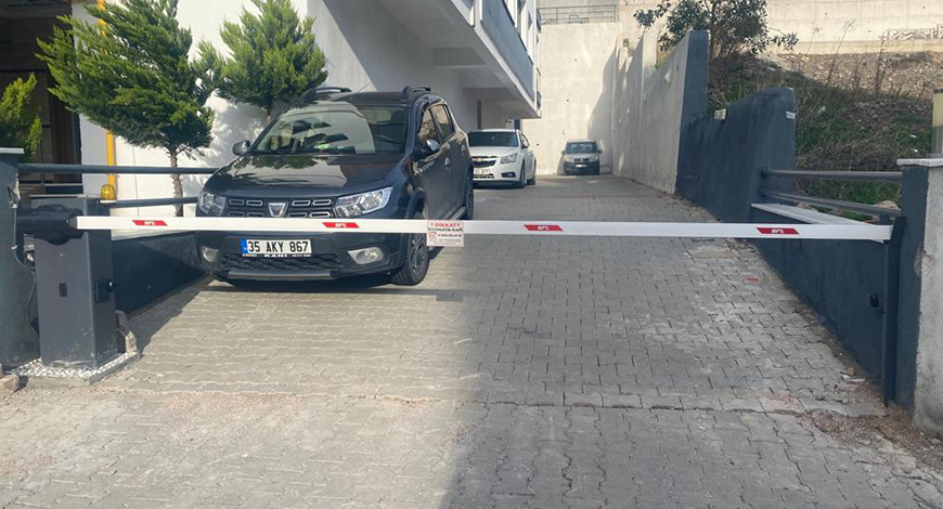 Otomatik Kollu Bariyer