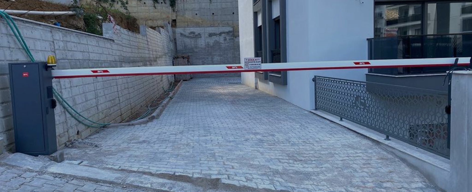 Yüksek Güvenlik İçin Akıllı Bariyerler